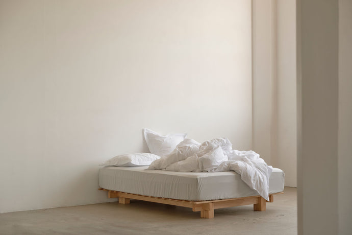 A Considered Choice: Linen vs. Cotton