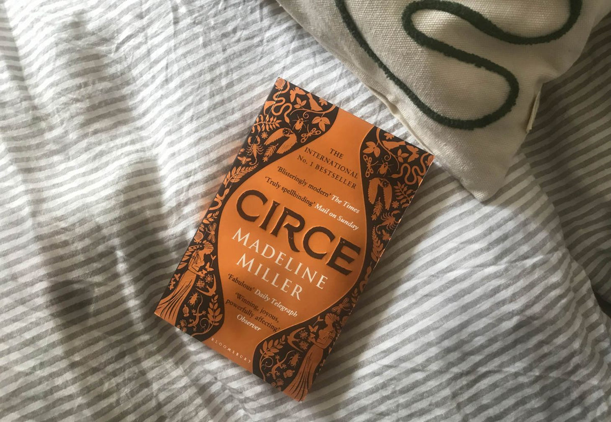 Read IN BED: Circe
