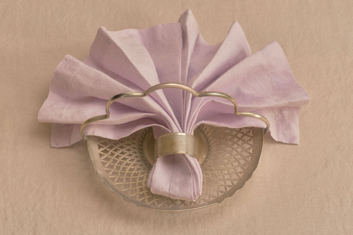 Make IN BED: The Practice of Napkin Folding