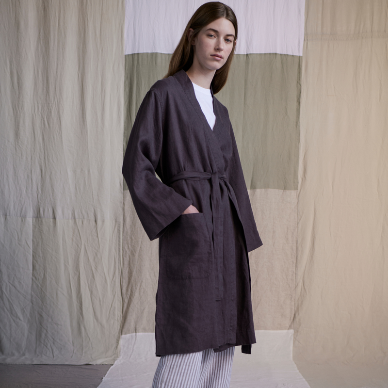 100% Linen Robe in Kohl