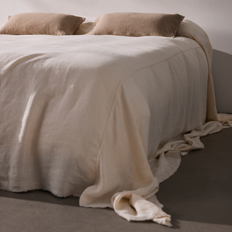 Oversized Heavy Linen Bed Cover in White