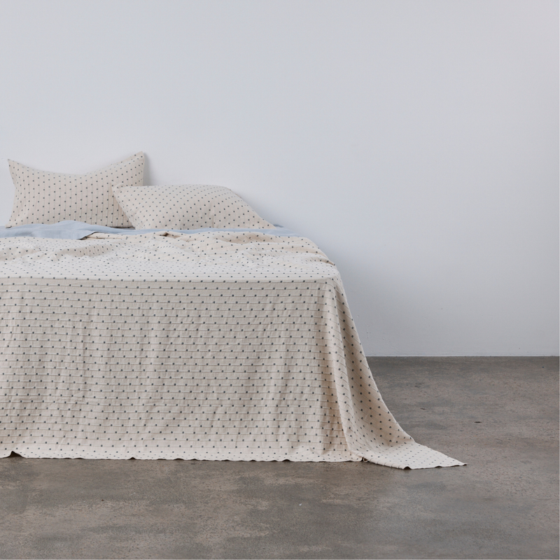100% Organic Textured Cotton Bed Cover in Off White with Lake