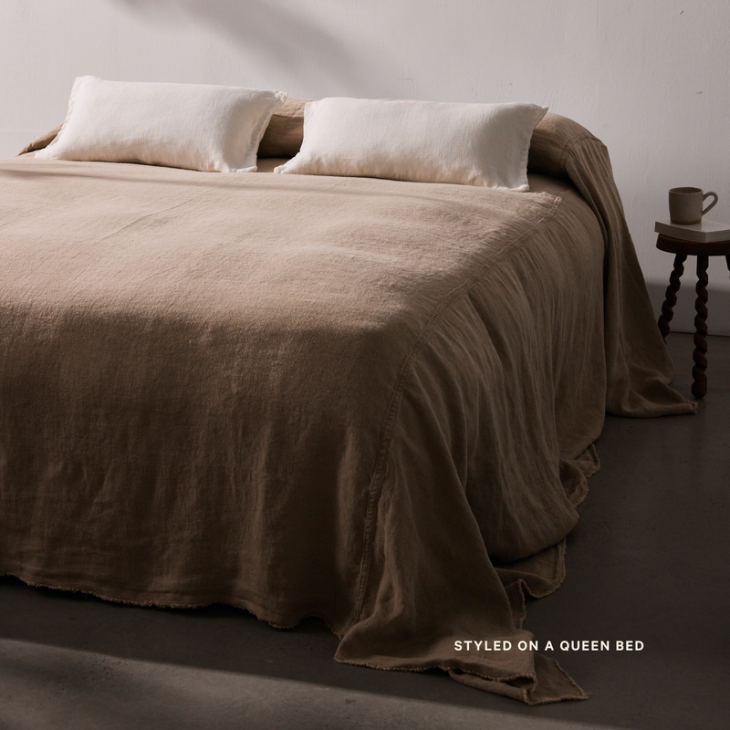 Oversized Heavy Linen Bed Cover in Natural