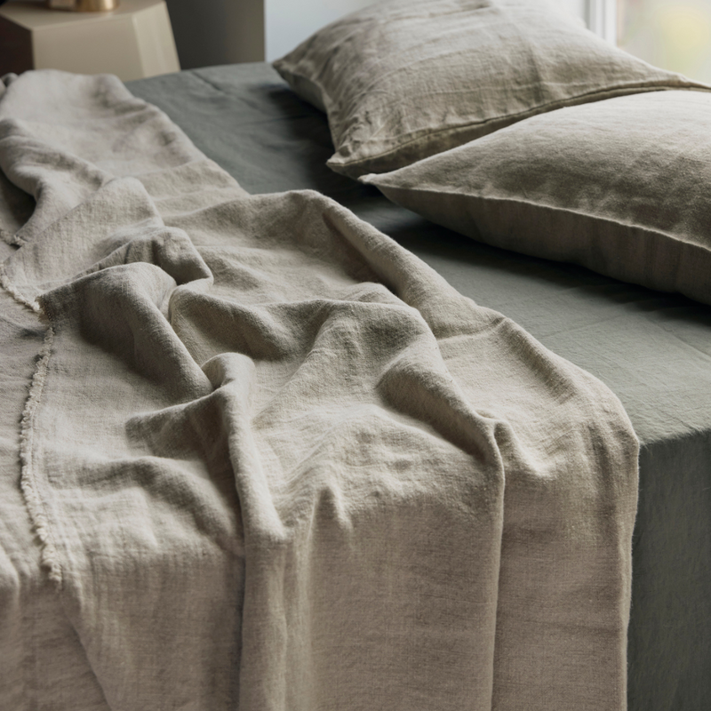 Heavy Linen Bed Cover in Natural