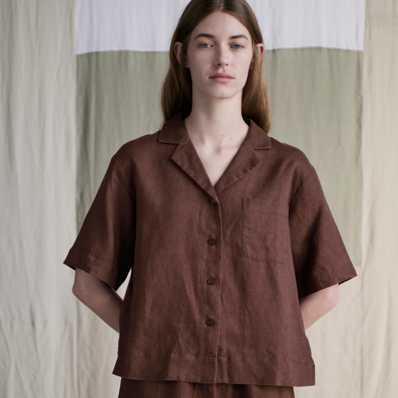 100% Linen Boxy Short Sleeve Shirt in Cocoa