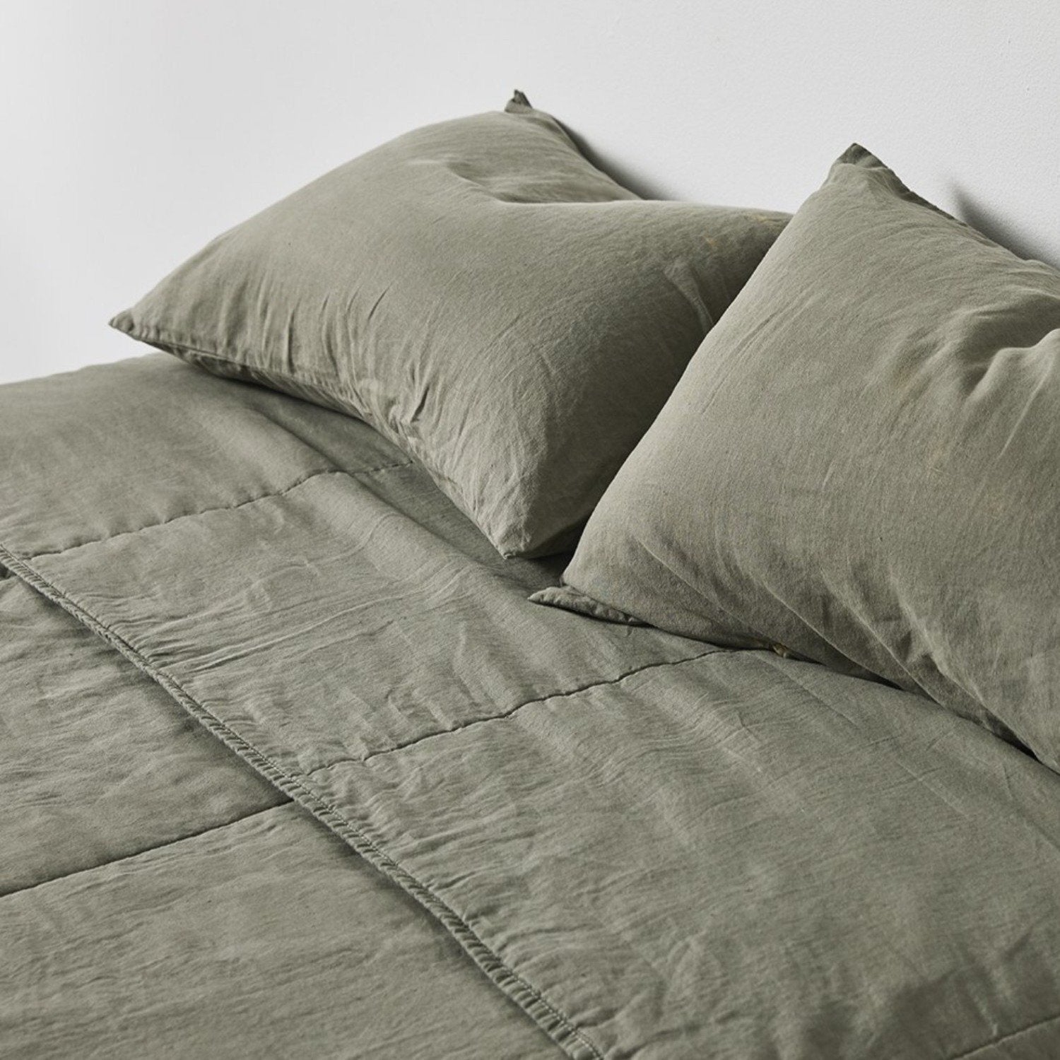 100% Linen Quilted Bed Cover in Khaki – IN BED Store