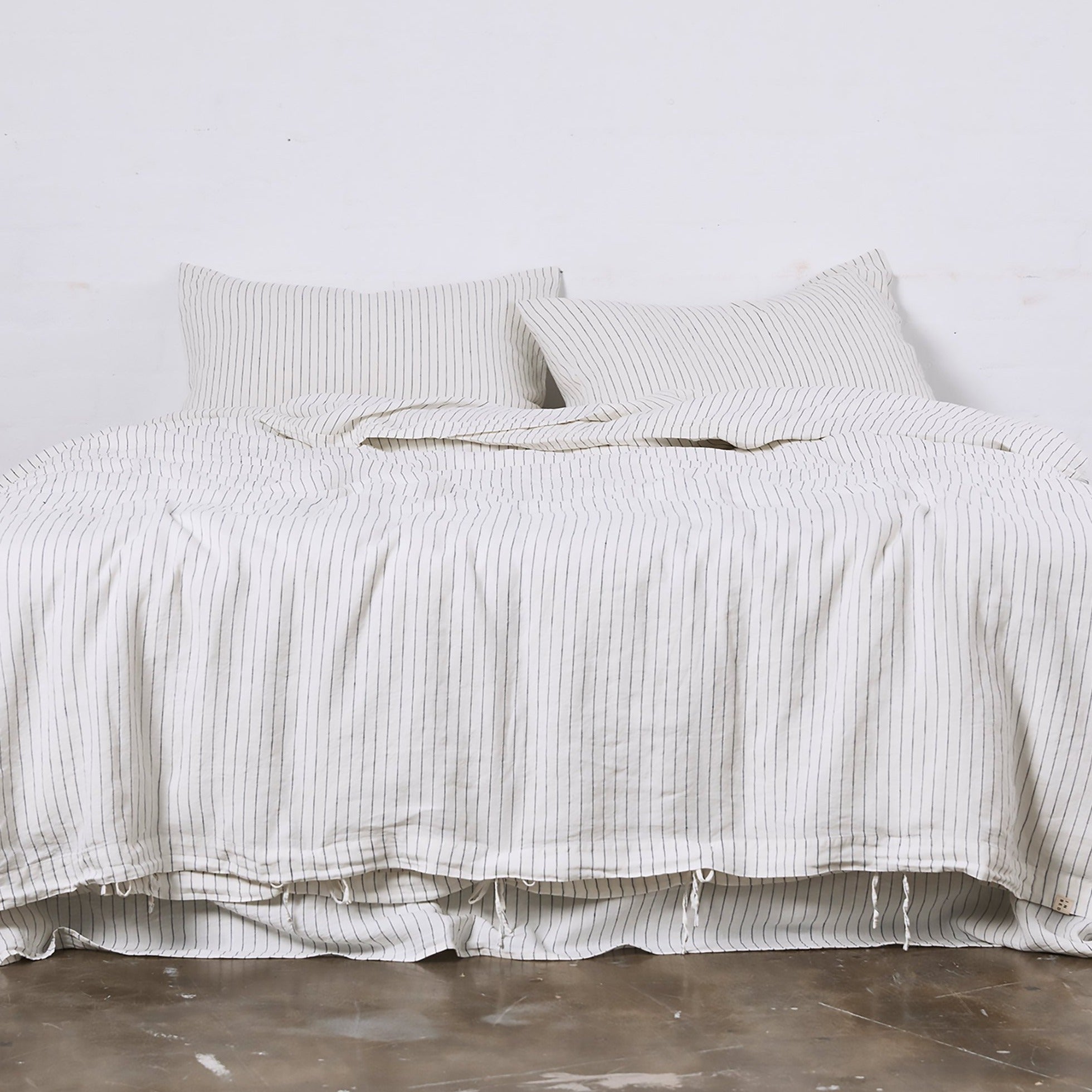 100 Linen Duvet Cover in Pinstripe Navy IN BED Store